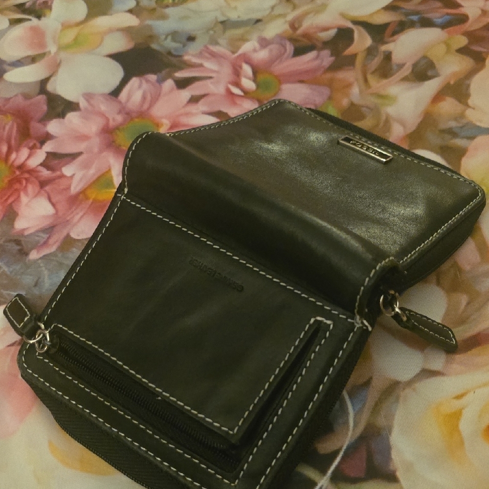 Fossil Black Leather Wallet - Picture 6 of 12